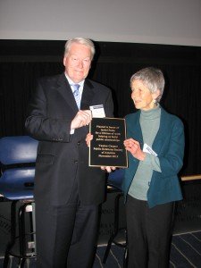 Pat McGee presents Lifetime Achievement Award to Isobel Parke.